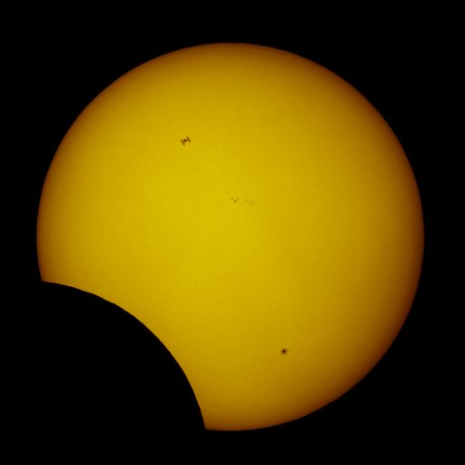 eclipse_ISS.jpg