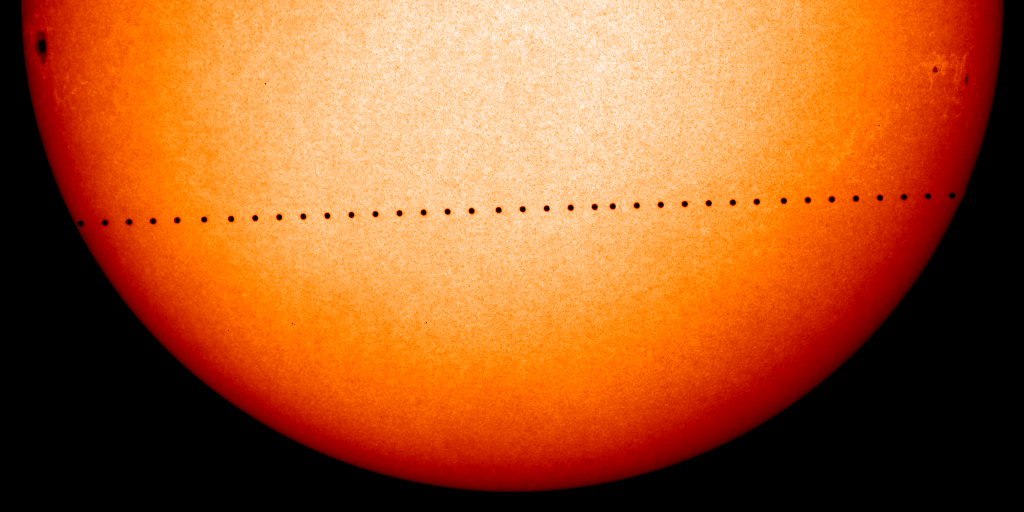 mercury_transit_01_credit-ESA-NASA-SOHO.gif